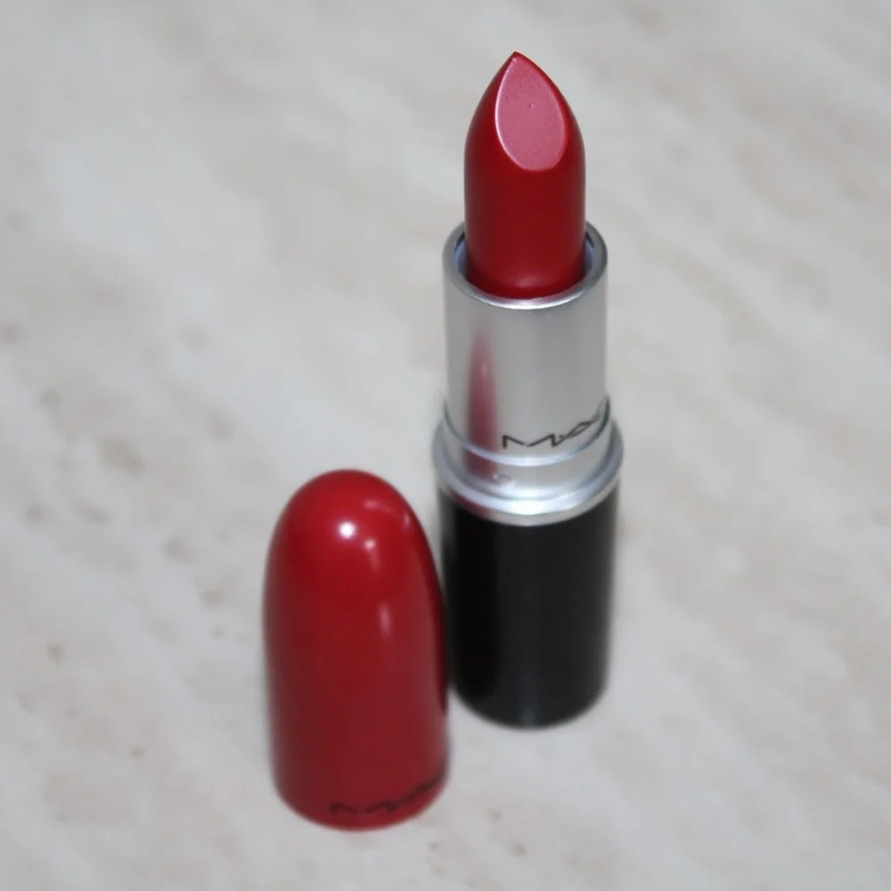 MAC Cosmetics ‘Russian Red’ Matte Lipstick (NWOB)